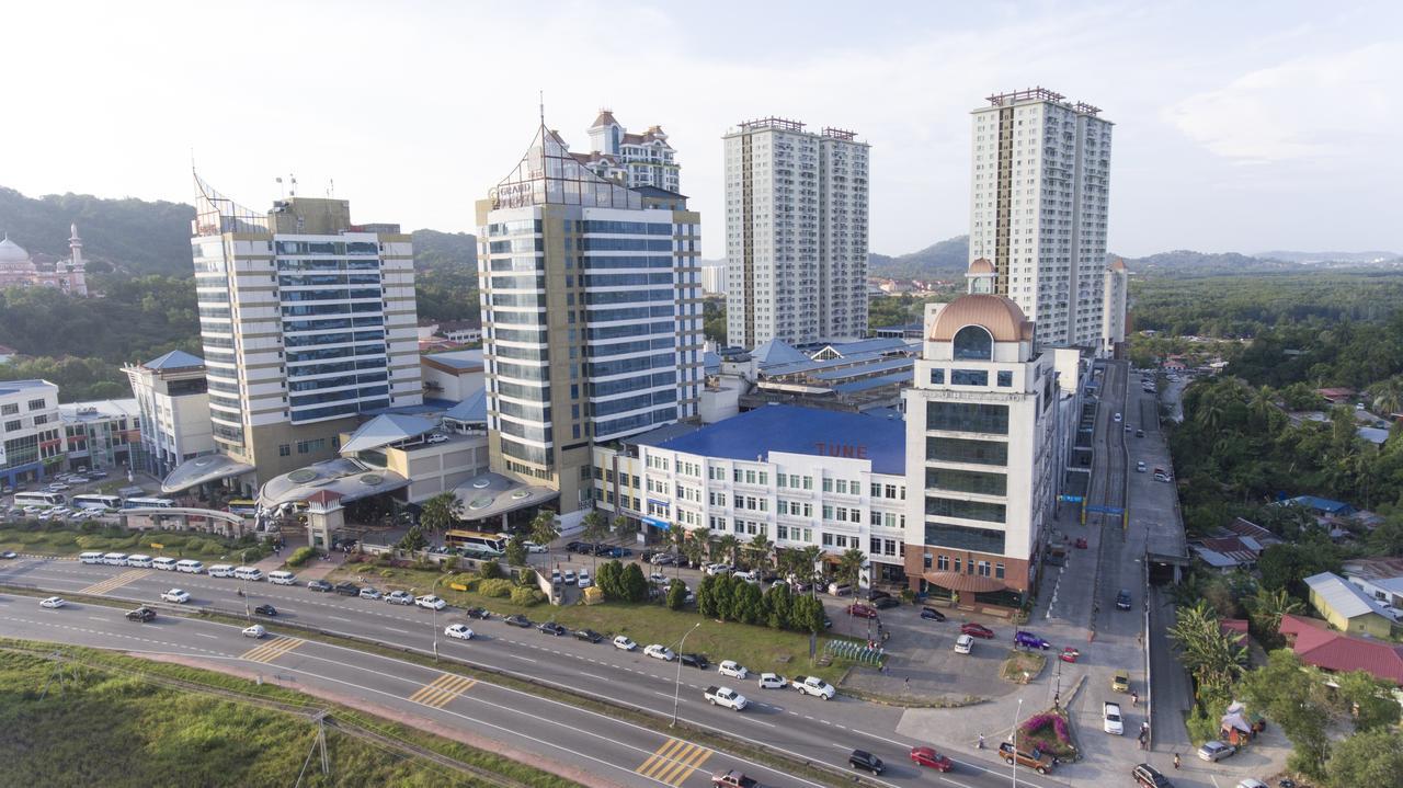 Tune Hotel - 1Borneo Kota Kinabalu Exteriör bild